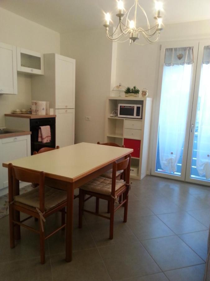 Nuovo Bilocale In Via Lagomaggio, 31 Ріміні Екстер'єр фото